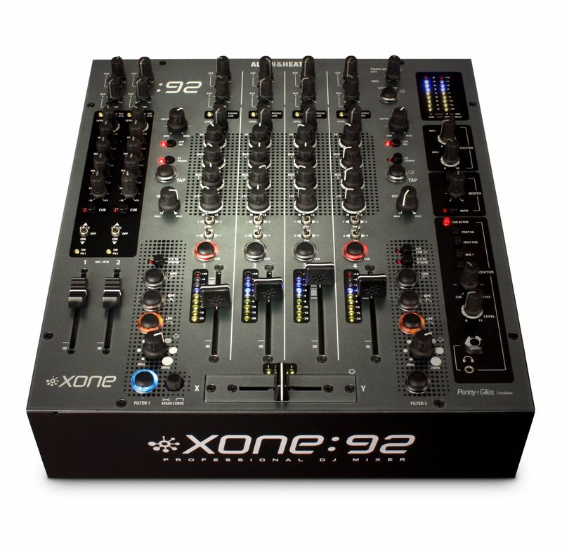 Table de mixage Allen & Heath Xone 92