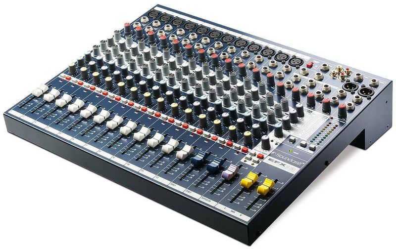 Console de mixage Soundcraft MFX12I