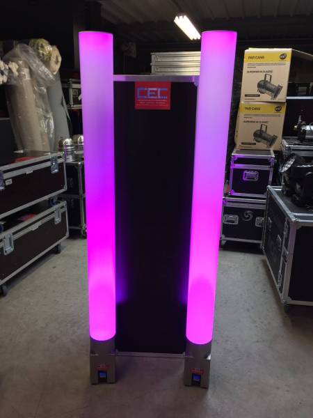 Lampadaire cylindre en location dans le Rhône