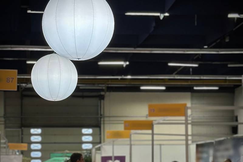 Ballon lumineux pour intérieur à la location dans le Rhône