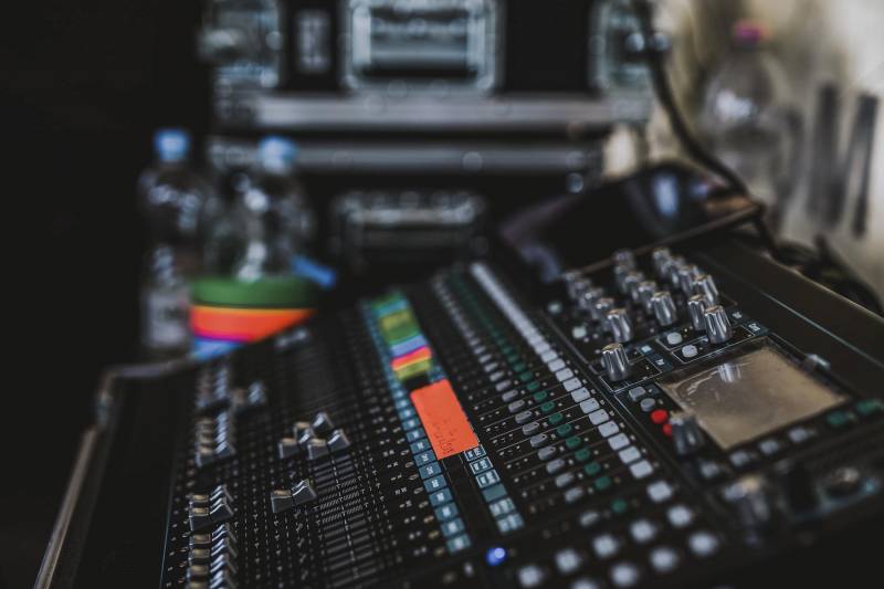 Table de mixage avec effets intégrés pour les musiciens à Villefranche sur Saône
