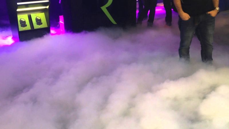 Machine à fumée lourde Ice Fog Compack MDG sans liquide et sans CO2